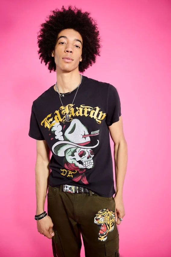 Cowboy Skull Throwback Rhinestone Tee Cowboy Skull Throwback Rhinestone Tee
